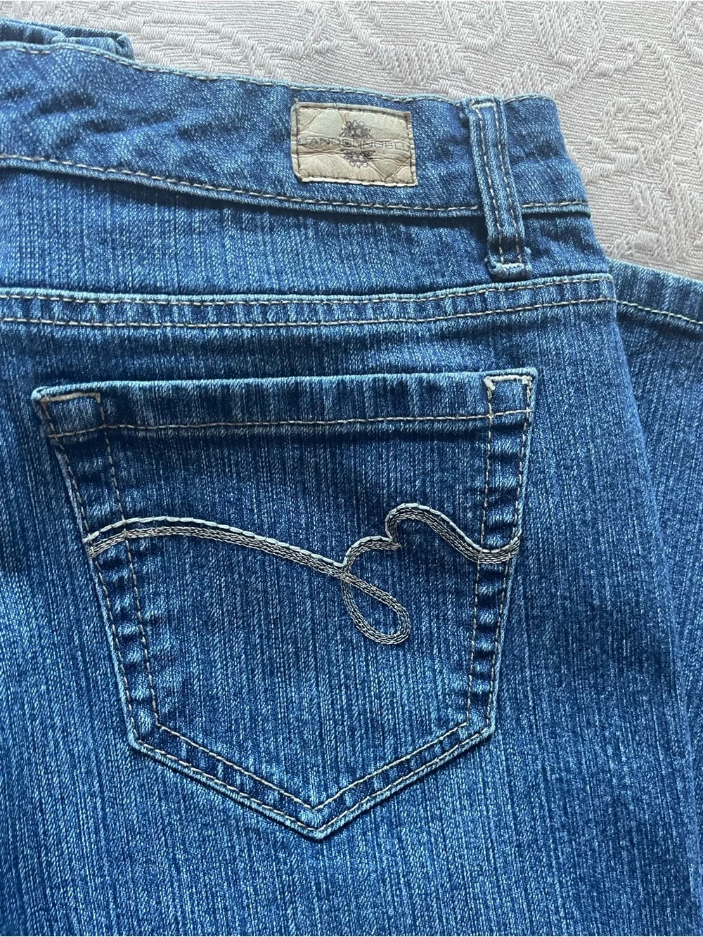Bandolino jeans pair